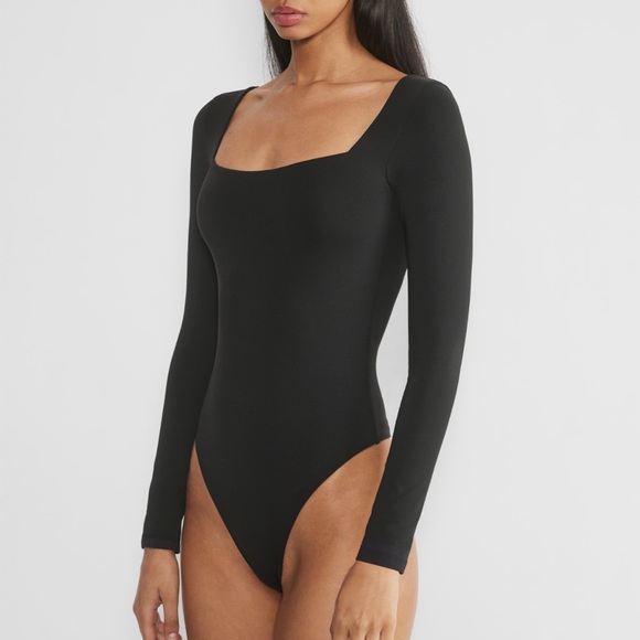 🖤 Babaton bodysuit top square neck Long sleeve ! Use once like new ! 🖤 - Picture 2 of 7